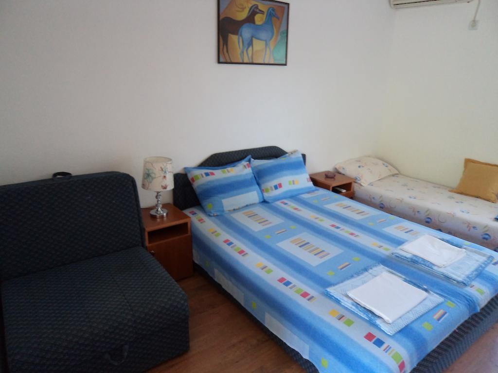 Bed And Breakfast Mediteran Бар Номер фото