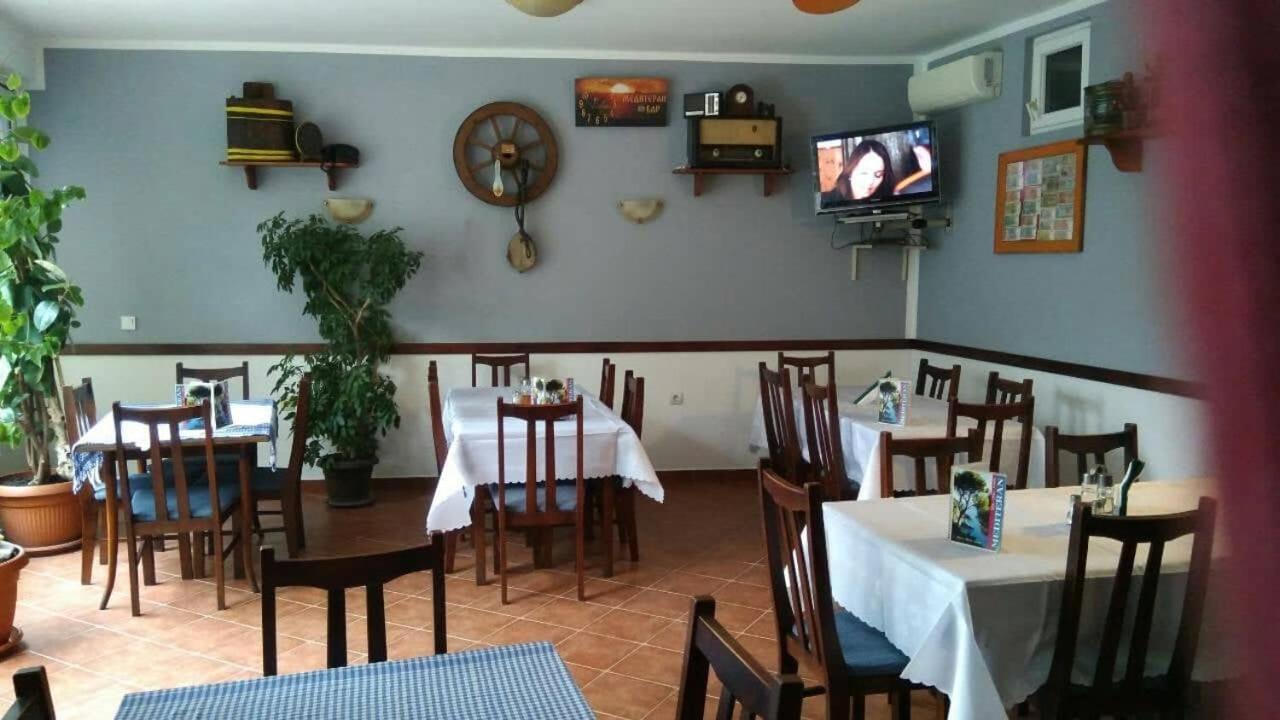 Bed And Breakfast Mediteran Бар Экстерьер фото